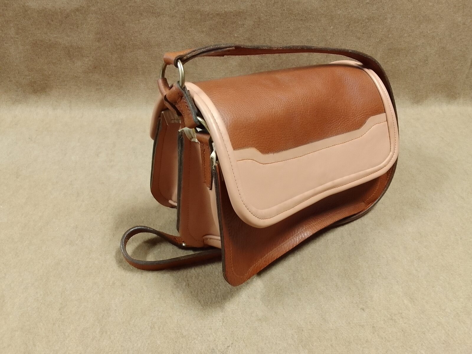 Sac en cuir naturel de la gamme Héritage Art’Illium